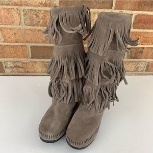 GREY 3 LAYER FRINGE MINNETONKA